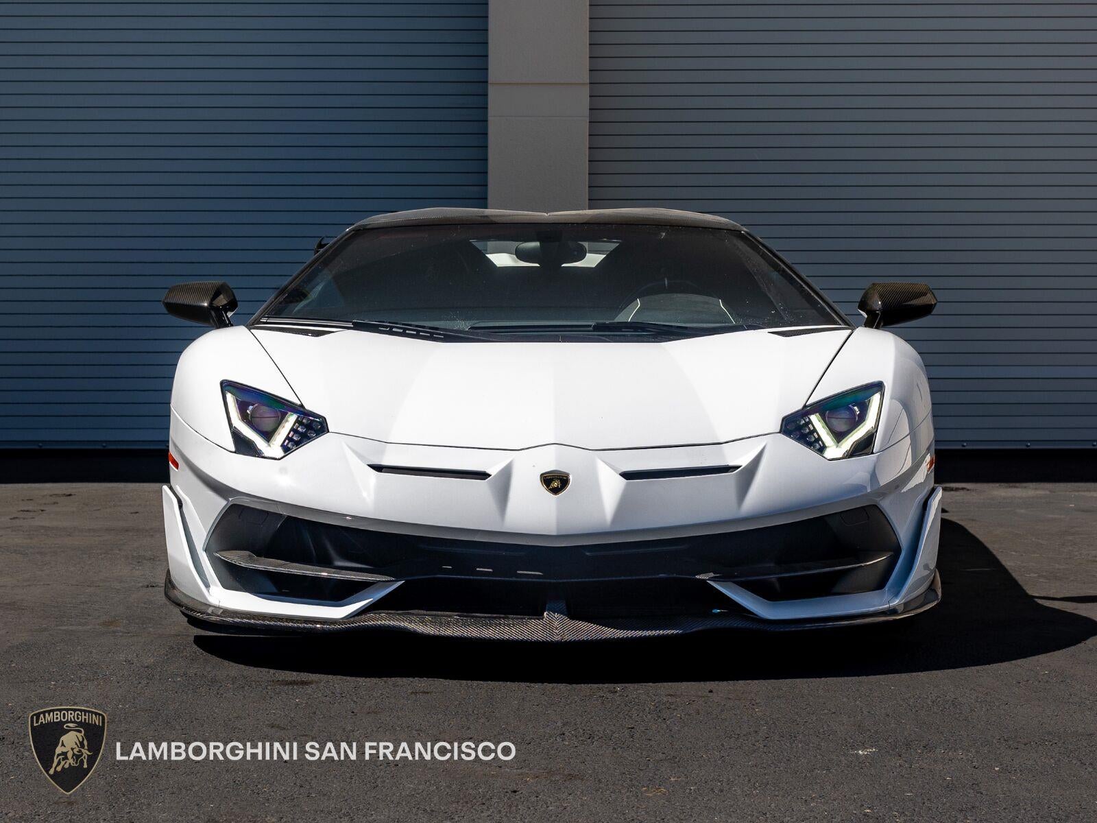 2020 Lamborghini Aventador SVJ Roadster