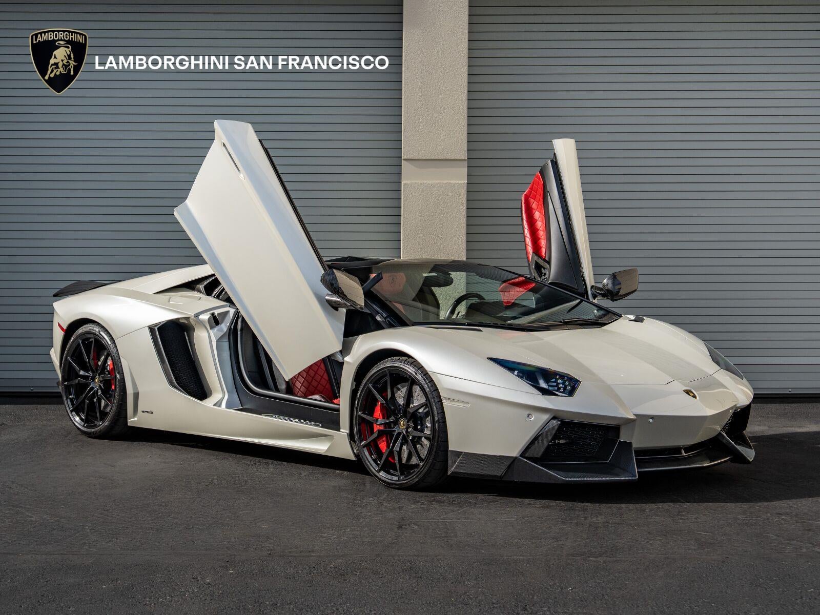 2016 Lamborghini Aventador LP 700-4 Roadster