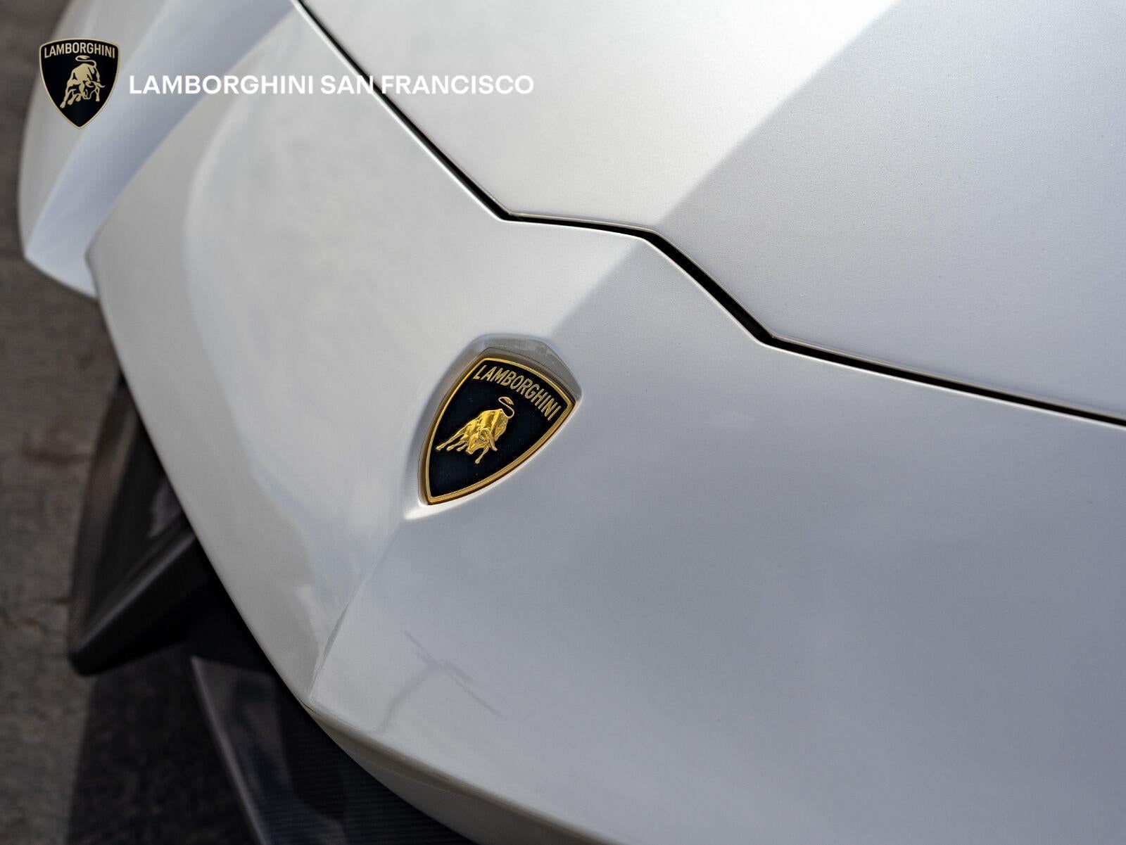 2016 Lamborghini Aventador LP 700-4 Roadster