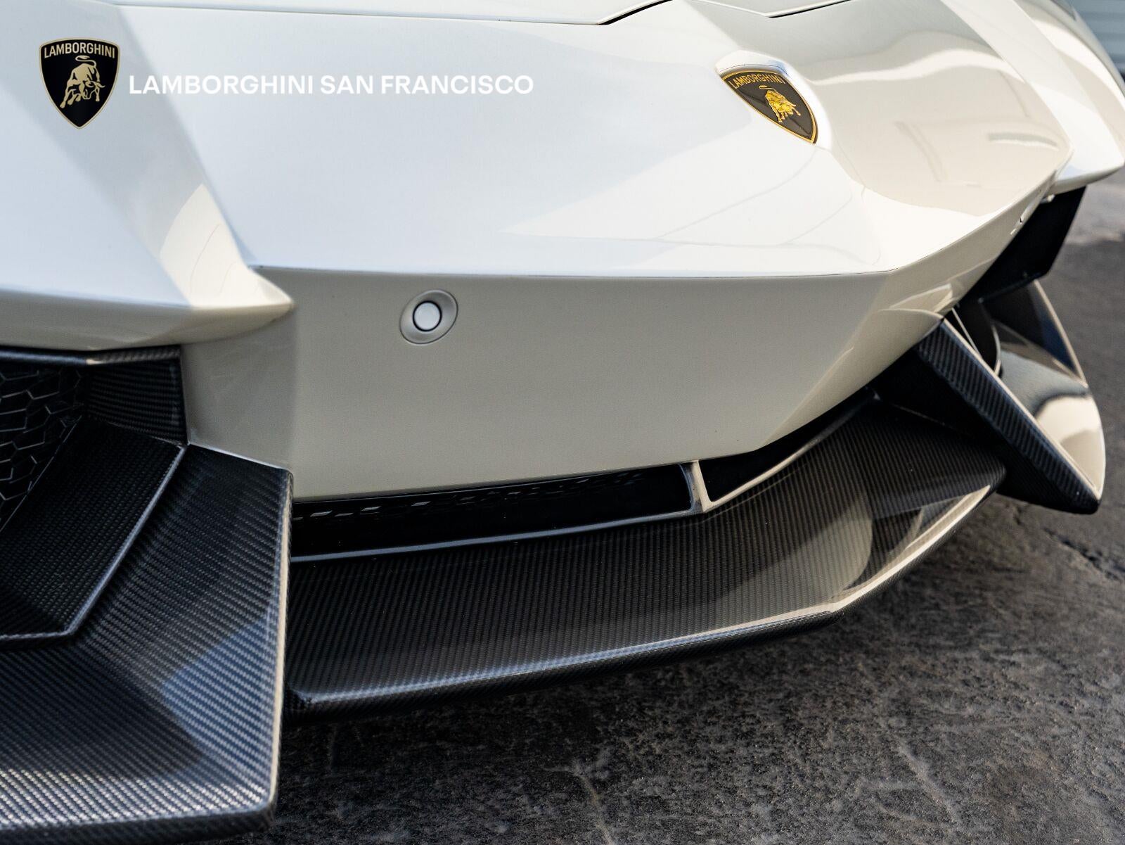 2016 Lamborghini Aventador LP 700-4 Roadster