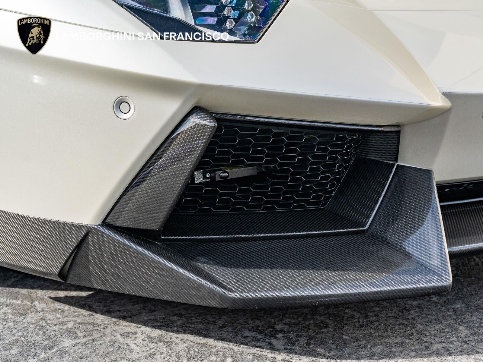 2016 Lamborghini Aventador LP 700-4 Roadster