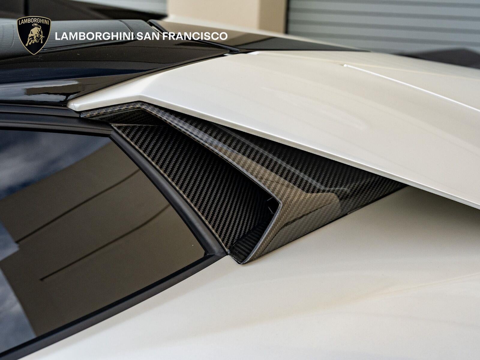2016 Lamborghini Aventador LP 700-4 Roadster