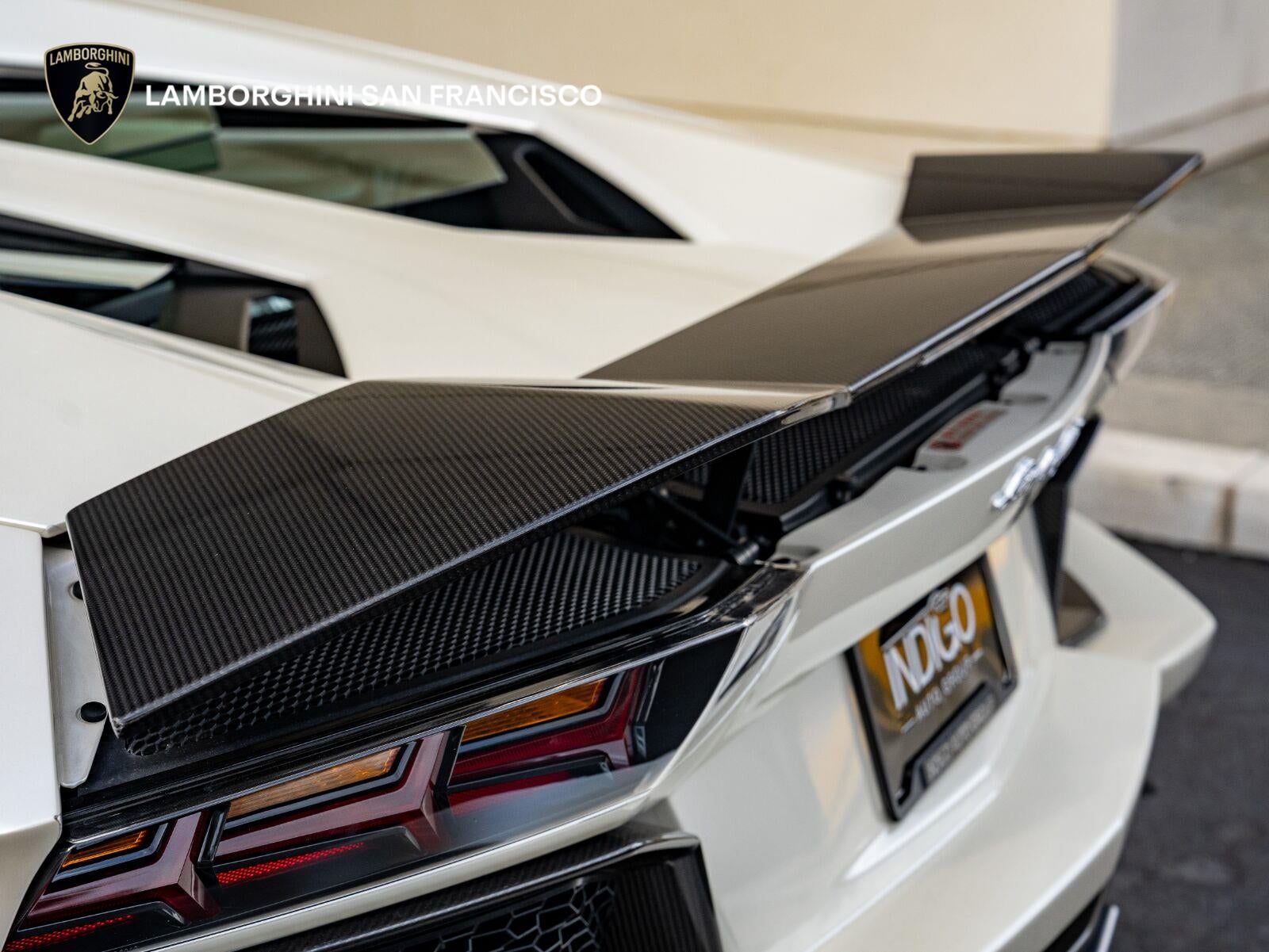 2016 Lamborghini Aventador LP 700-4 Roadster