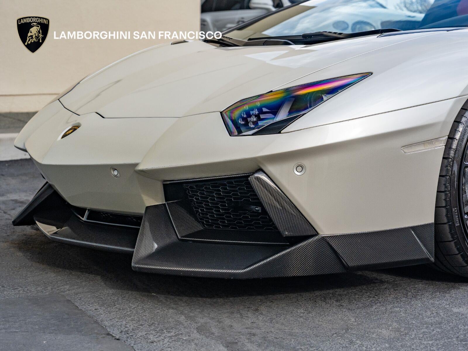 2016 Lamborghini Aventador LP 700-4 Roadster