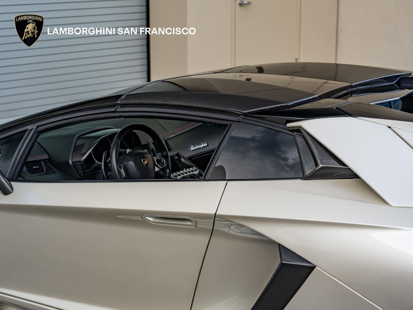 2016 Lamborghini Aventador LP 700-4 Roadster