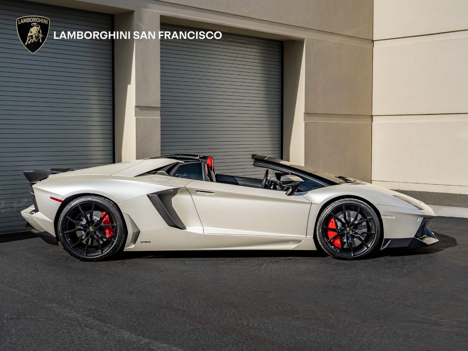 2016 Lamborghini Aventador LP 700-4 Roadster