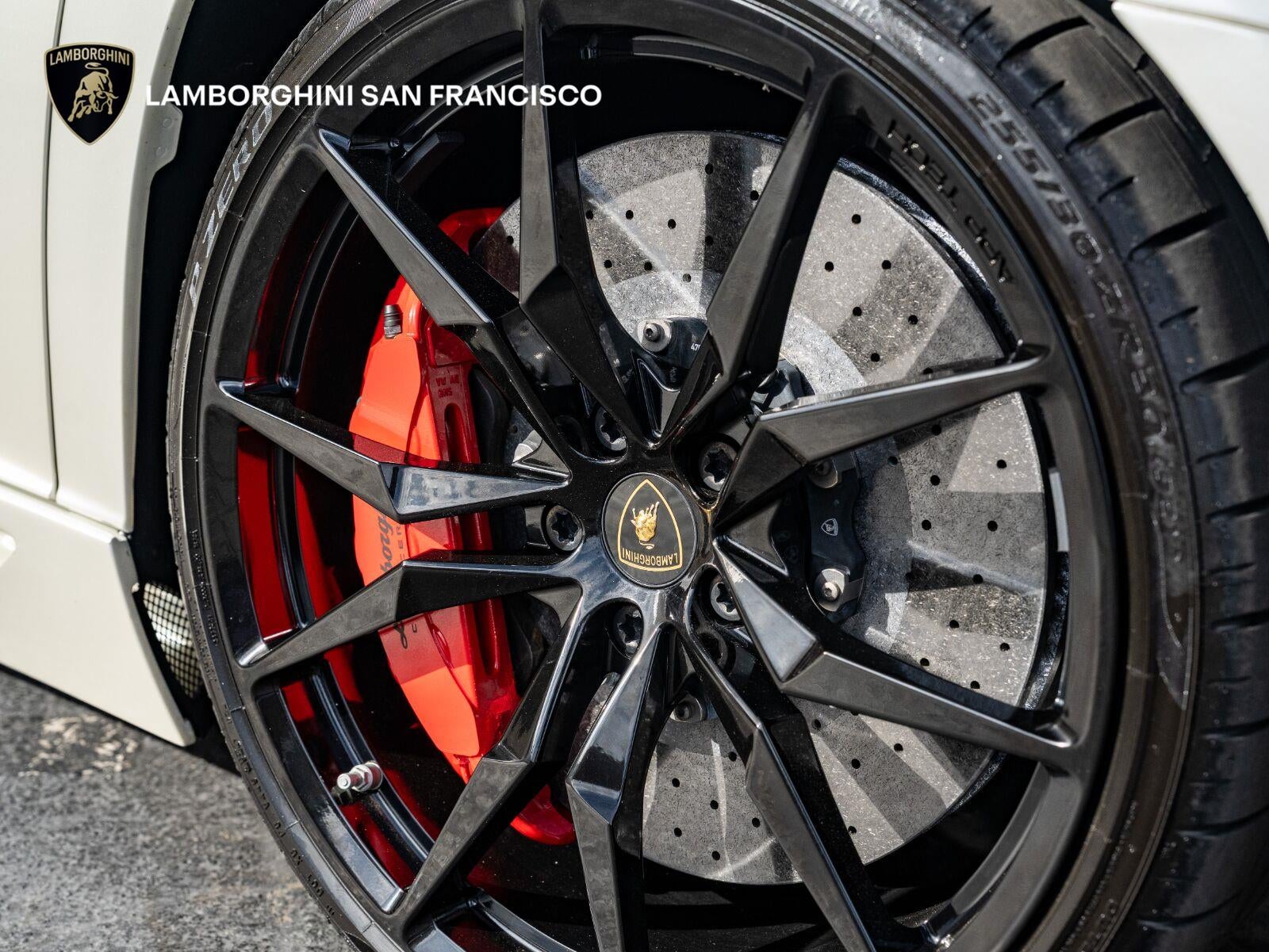 2016 Lamborghini Aventador LP 700-4 Roadster