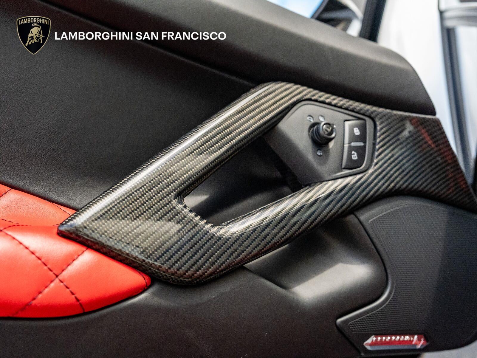 2016 Lamborghini Aventador LP 700-4 Roadster