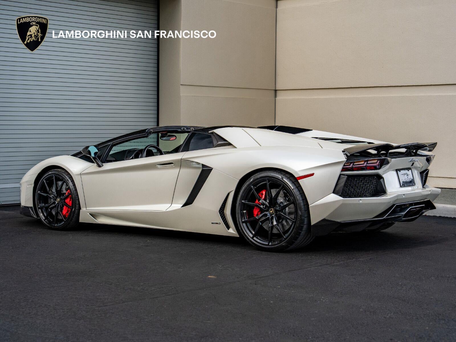 2016 Lamborghini Aventador LP 700-4 Roadster