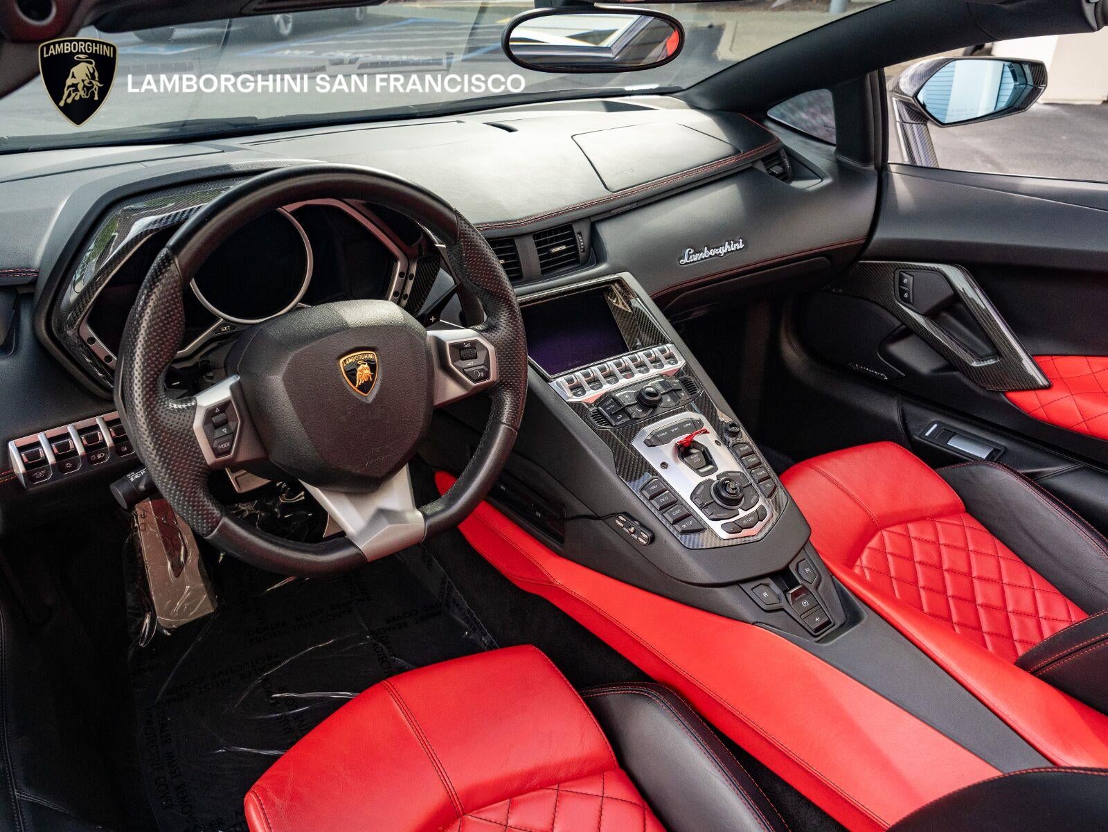 2016 Lamborghini Aventador LP 700-4 Roadster