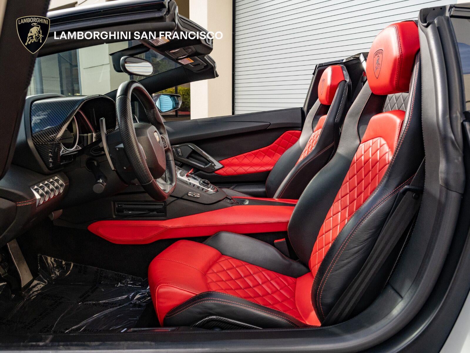 2016 Lamborghini Aventador LP 700-4 Roadster