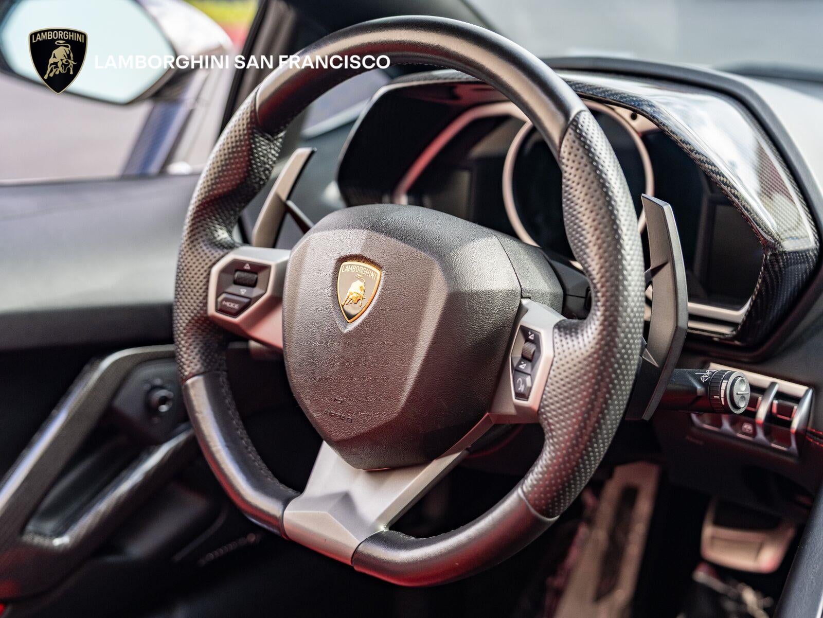 2016 Lamborghini Aventador LP 700-4 Roadster