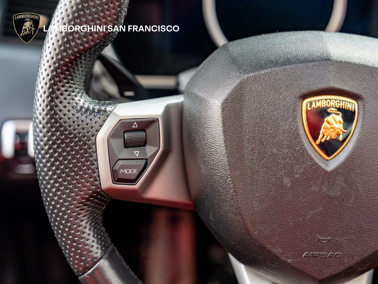 2016 Lamborghini Aventador LP 700-4 Roadster
