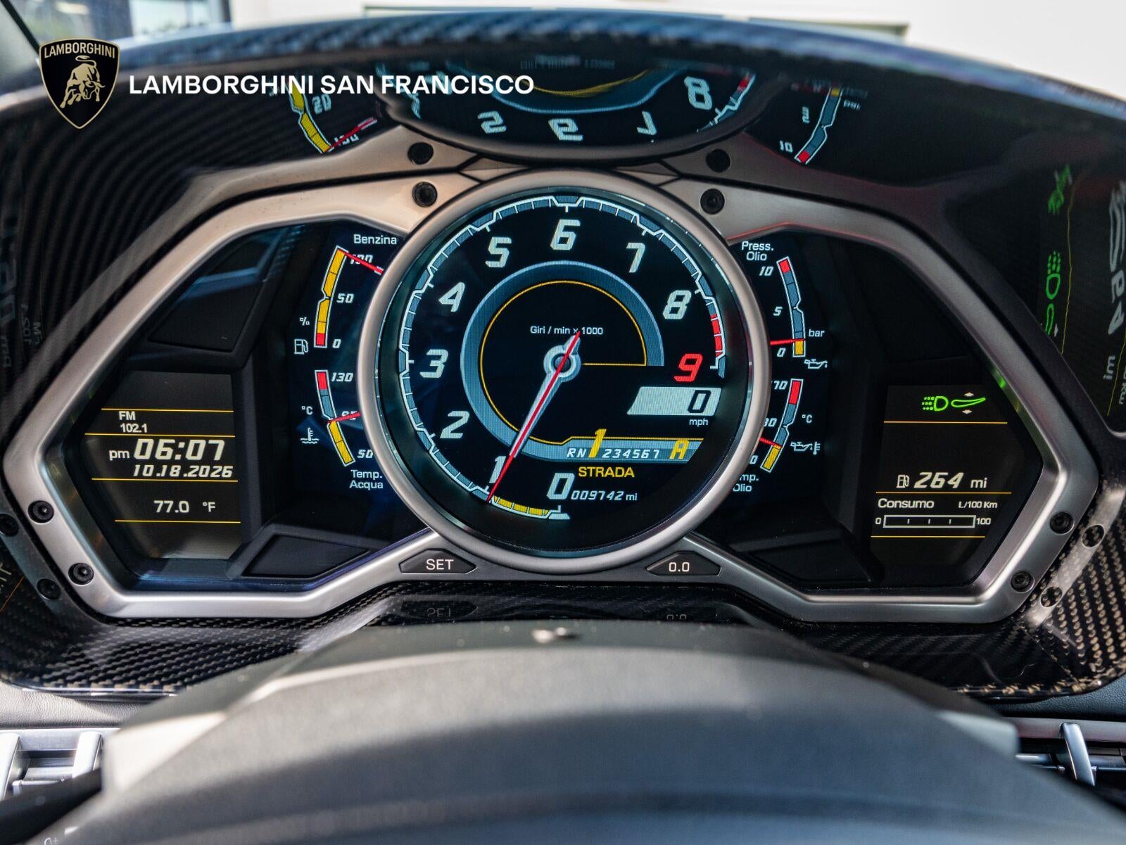 2016 Lamborghini Aventador LP 700-4 Roadster