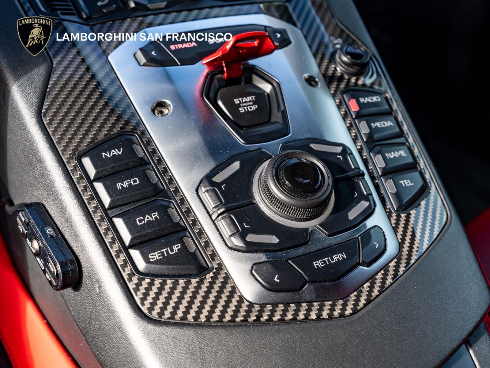 2016 Lamborghini Aventador LP 700-4 Roadster