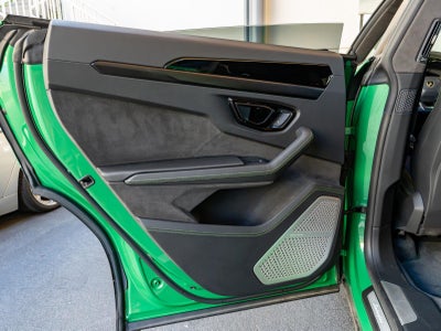 2025 Lamborghini Urus SE