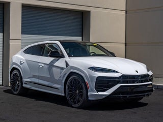 2026 Lamborghini Urus SE