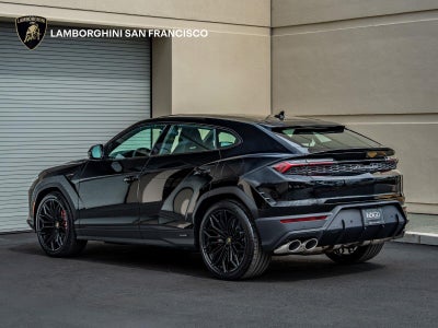 2026 Lamborghini Urus SE