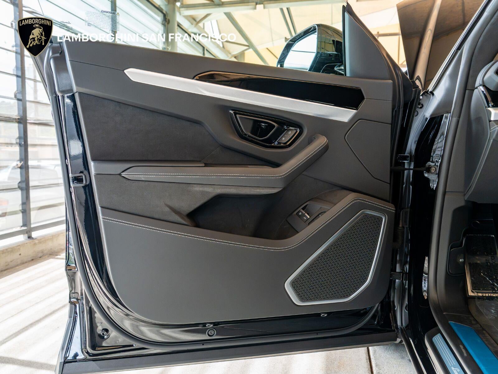 2026 Lamborghini Urus SE