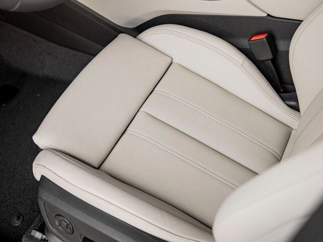 2025 Audi Q6 e-tron Premium Plus