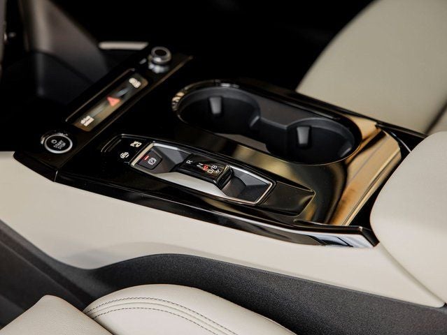 2025 Audi Q6 e-tron Premium Plus