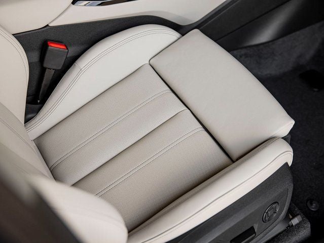 2025 Audi Q6 e-tron Premium Plus