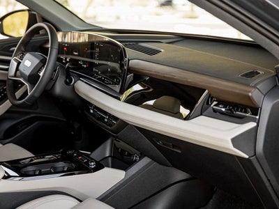 2025 Audi Q6 e-tron Premium Plus