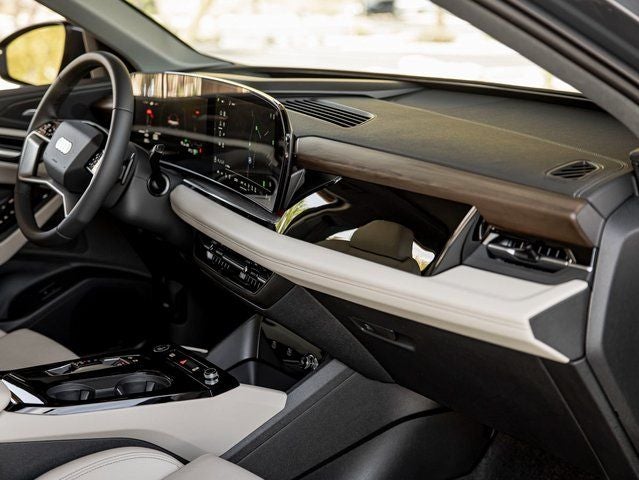 2025 Audi Q6 e-tron Premium Plus