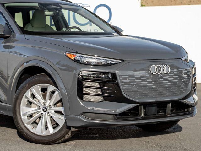 2025 Audi Q6 e-tron Premium Plus