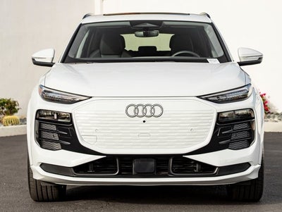 2025 Audi Q6 e-tron Premium Plus