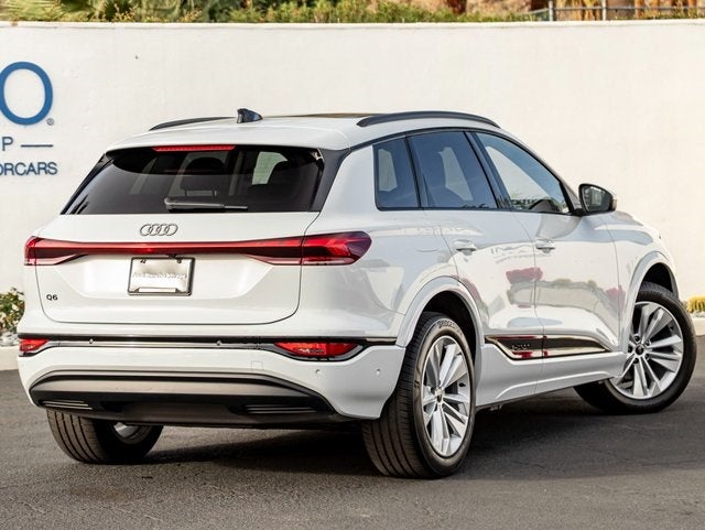 2025 Audi Q6 e-tron Premium Plus