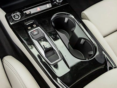 2025 Audi Q6 e-tron Premium Plus quattro