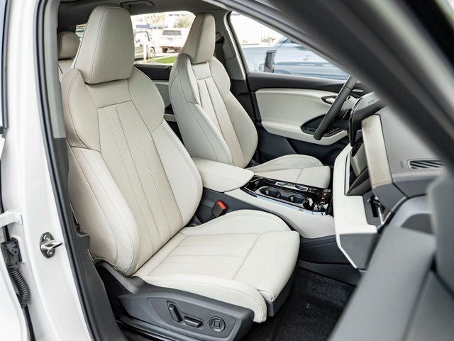 2025 Audi Q6 e-tron Premium Plus quattro