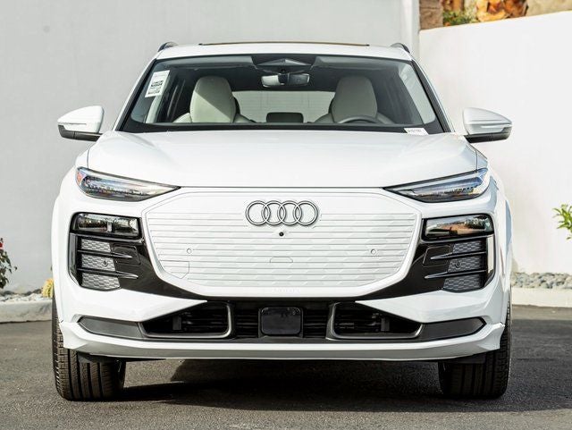 2025 Audi Q6 e-tron Premium Plus quattro