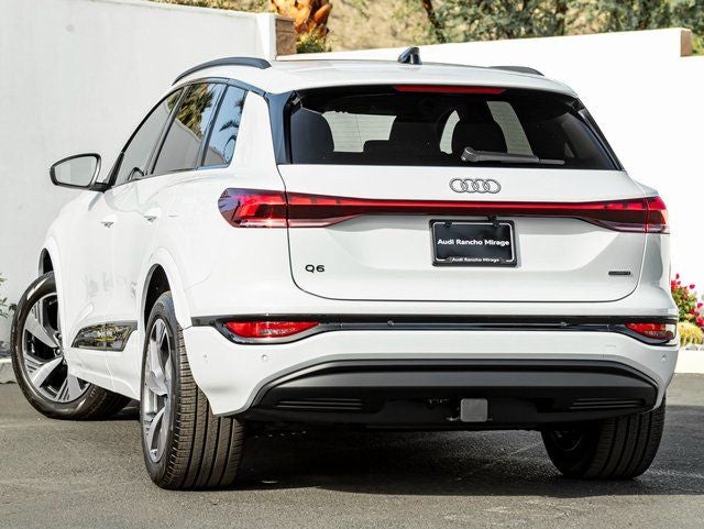 2025 Audi Q6 e-tron Premium Plus quattro