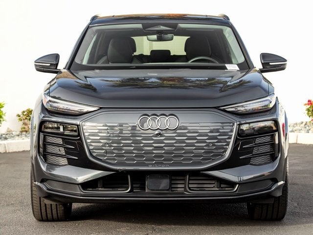 2025 Audi Q6 e-tron Premium Plus quattro