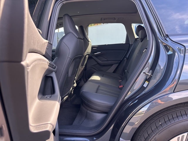 2025 Audi Q6 e-tron Premium Plus quattro