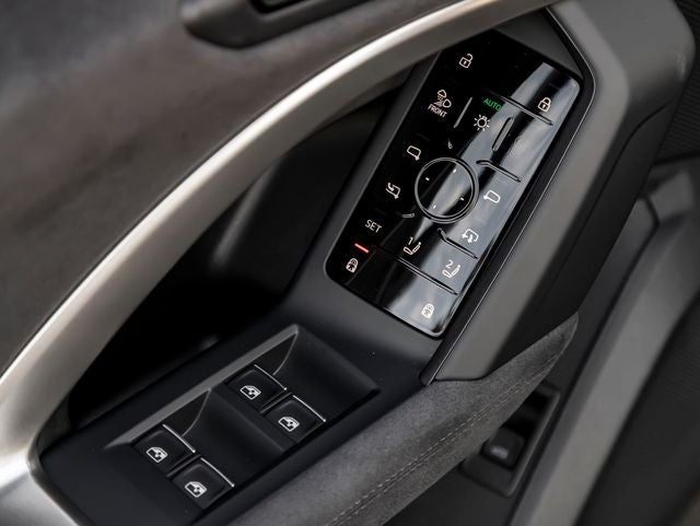 2026 Audi SQ5 Premium Plus quattro