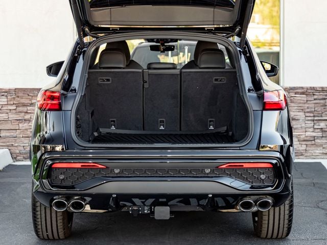 2026 Audi SQ5 Premium Plus quattro
