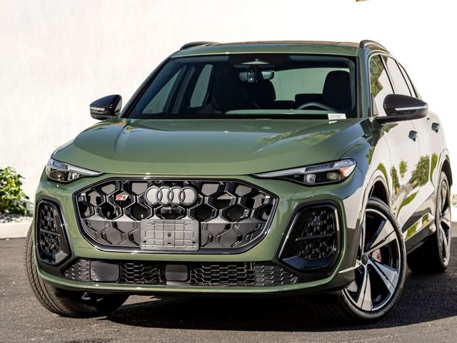 2026 Audi SQ5 Premium Plus quattro