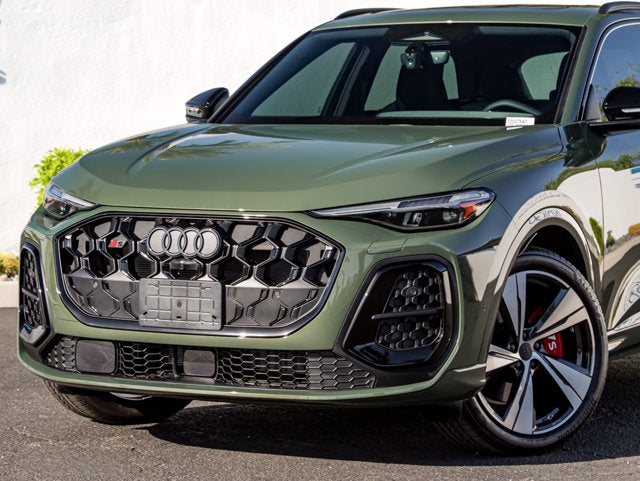 2026 Audi SQ5 Premium Plus quattro