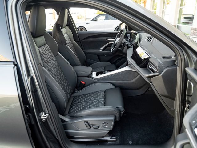 2026 Audi SQ5 Premium Plus quattro