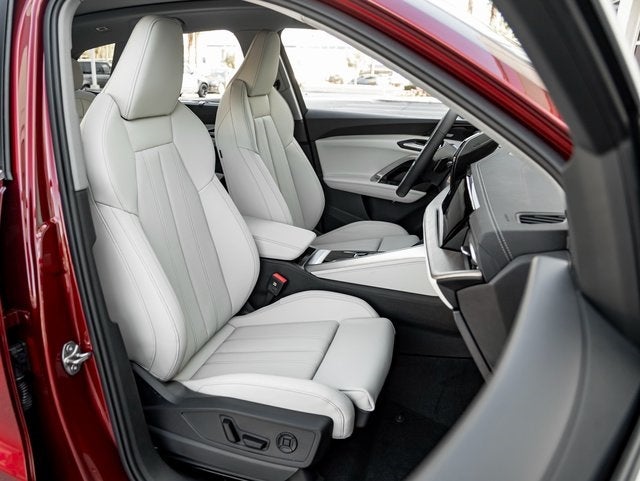 2025 Audi Q5 Premium Plus quattro