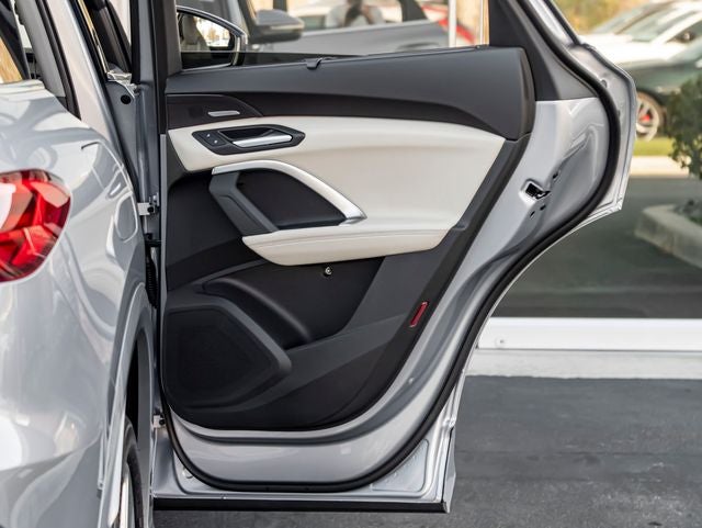 2026 Audi Q5 2.0T Premium Plus quattro