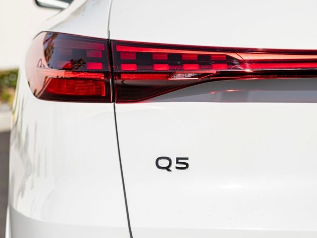 2026 Audi Q5 2.0T Premium Plus quattro