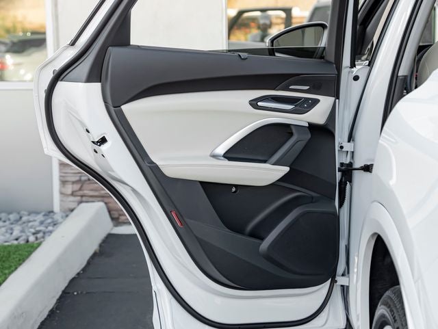 2026 Audi Q5 2.0T Premium Plus quattro