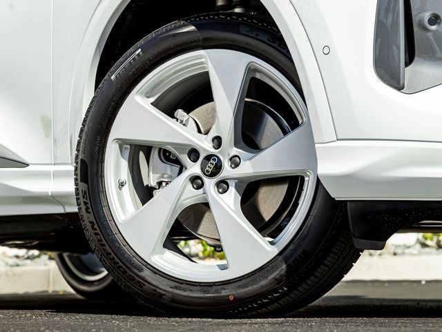 2026 Audi Q5 2.0T Premium Plus quattro