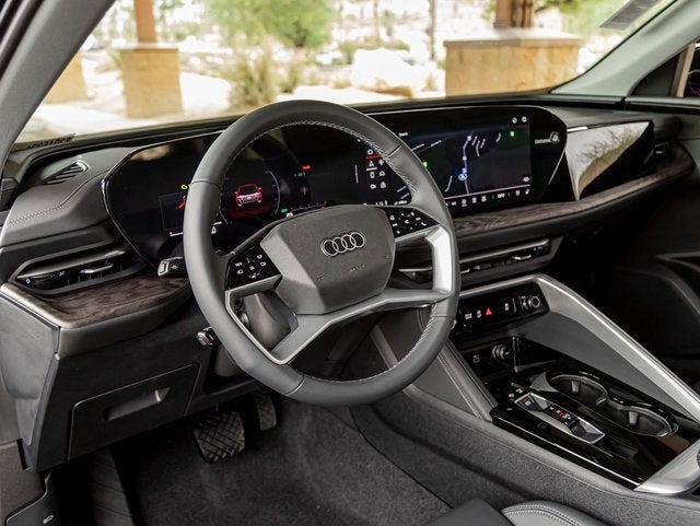 2025 Audi Q5 Premium Plus quattro