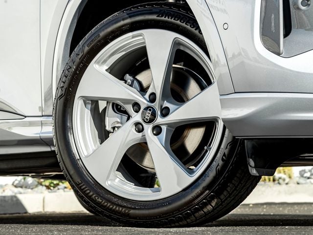 2026 Audi Q5 2.0T Premium Plus quattro