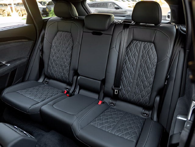 2026 Audi SQ5 Prestige quattro